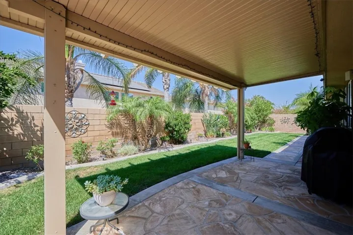 14508 Meadowbrook Lane, Eastvale, California 92880