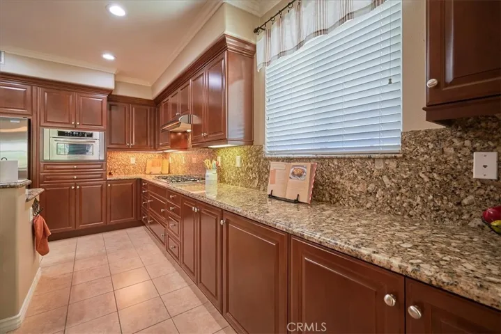 14508 Meadowbrook Lane, Eastvale, California 92880