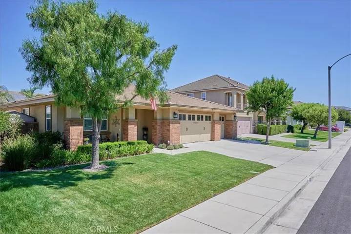 14508 Meadowbrook Lane, Eastvale, California 92880