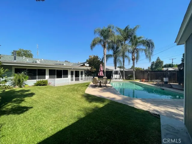 918 S Redwood Drive, Visalia, California 93277