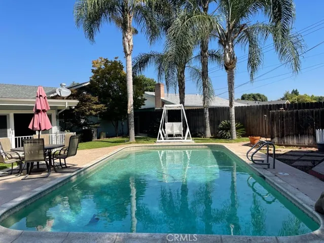 918 S Redwood Drive, Visalia, California 93277