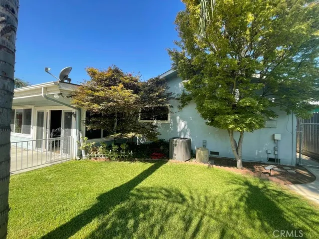 918 S Redwood Drive, Visalia, California 93277