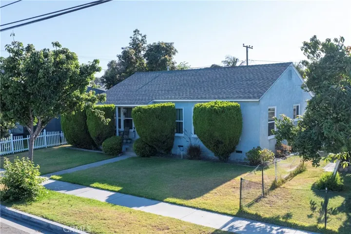 5613 Clark, Lakewood, California 90712