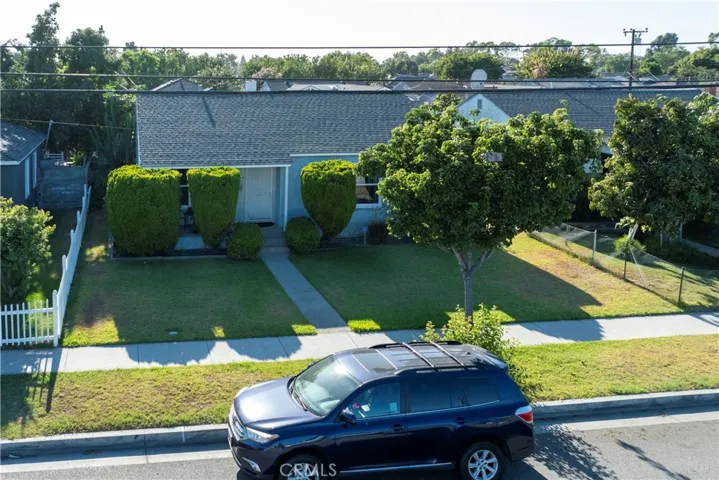 5613 Clark, Lakewood, California 90712