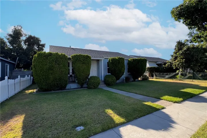 5613 Clark, Lakewood, California 90712