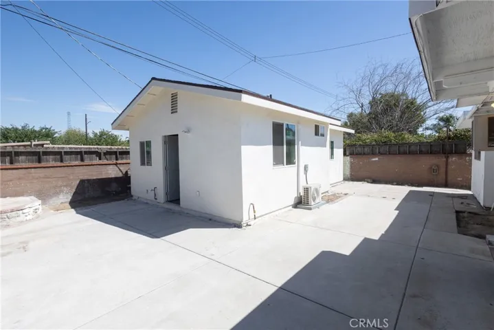 1594 Rialto Avenue, Colton, California 92324
