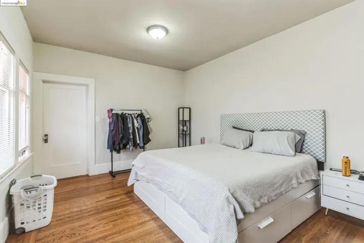405 Huge Bedroom
