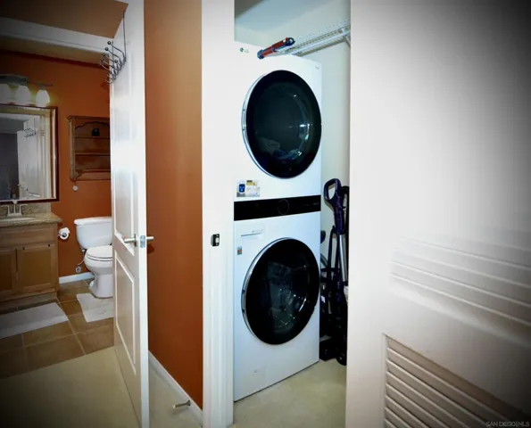 Washer & Dryer Convey.