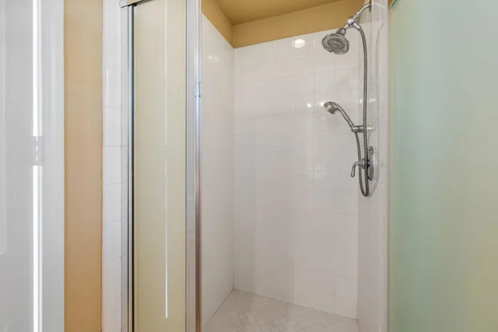 19-web-or-mls-AM4A8782