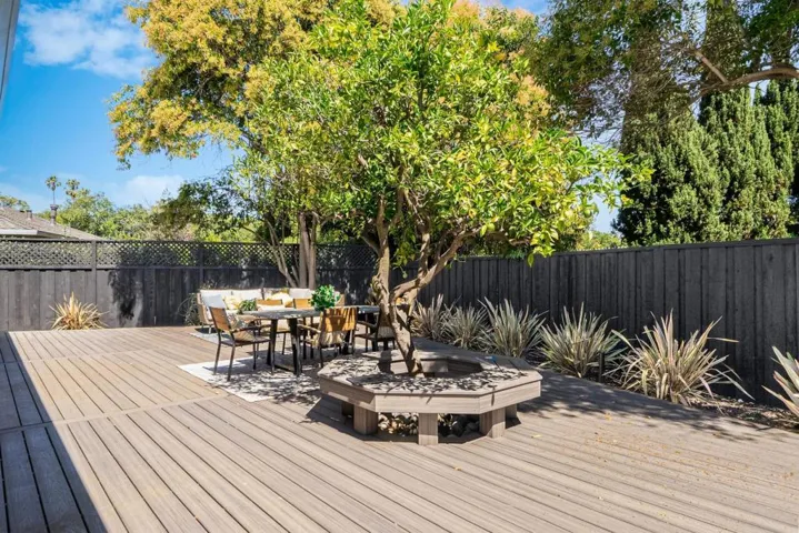 850 Wintergreen Way, Palo Alto, California 94303