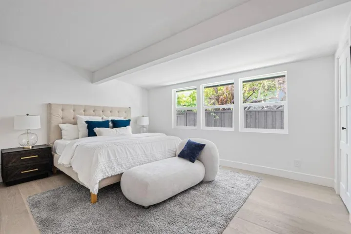 850 Wintergreen Way, Palo Alto, California 94303