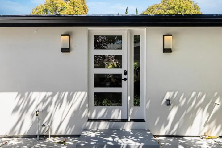 850 Wintergreen Way, Palo Alto, California 94303