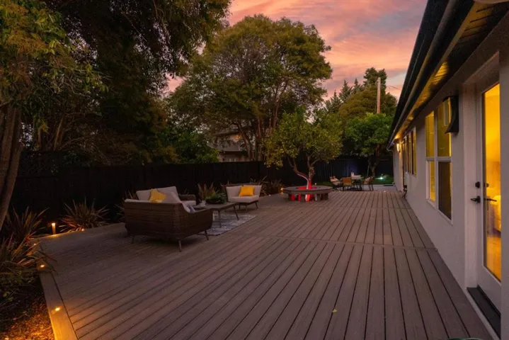 850 Wintergreen Way, Palo Alto, California 94303