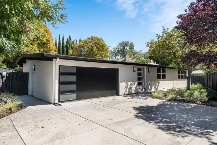 850 Wintergreen Way, Palo Alto, California 94303