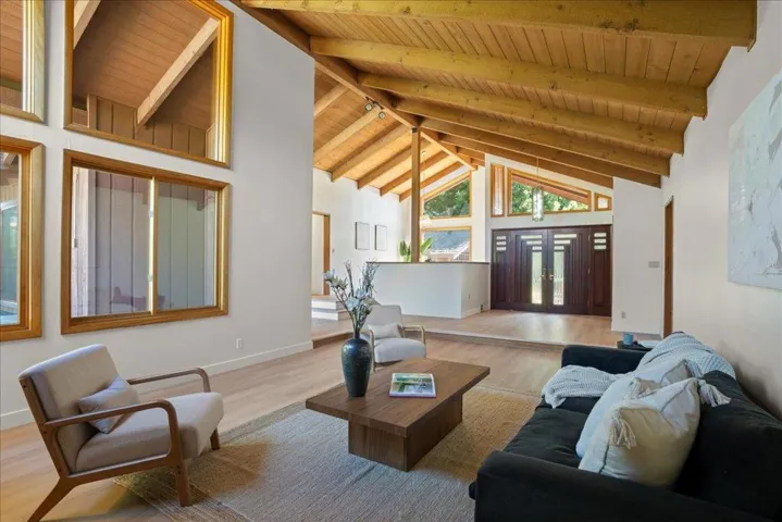 14131 Woodview Lane, Saratoga, California 95070