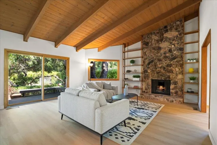 14131 Woodview Lane, Saratoga, California 95070