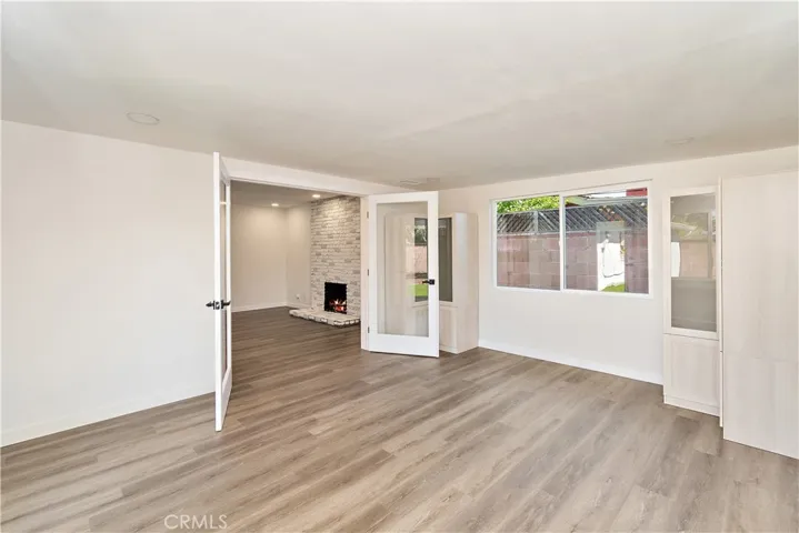 7441 Farralone Avenue, Canoga Park, California 91303