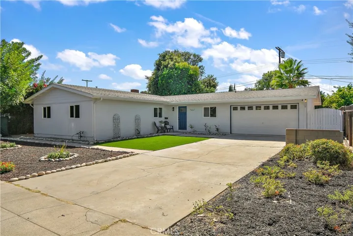 7441 Farralone Avenue, Canoga Park, California 91303