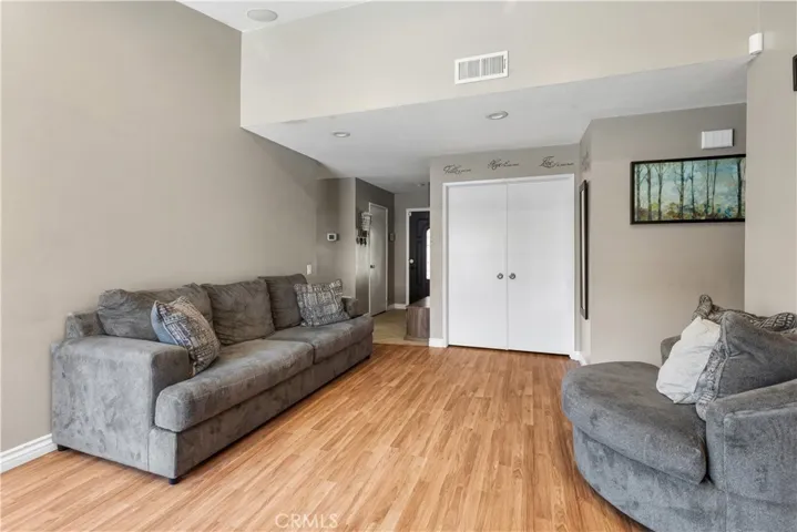 3895 New Haven Drive, Riverside, California 92505