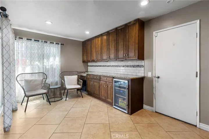 3895 New Haven Drive, Riverside, California 92505