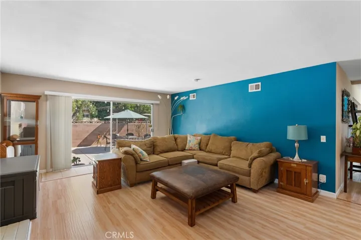 609 E Evergreen Avenue, Santa Maria, California 93454