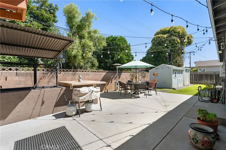 609 E Evergreen Avenue, Santa Maria, California 93454