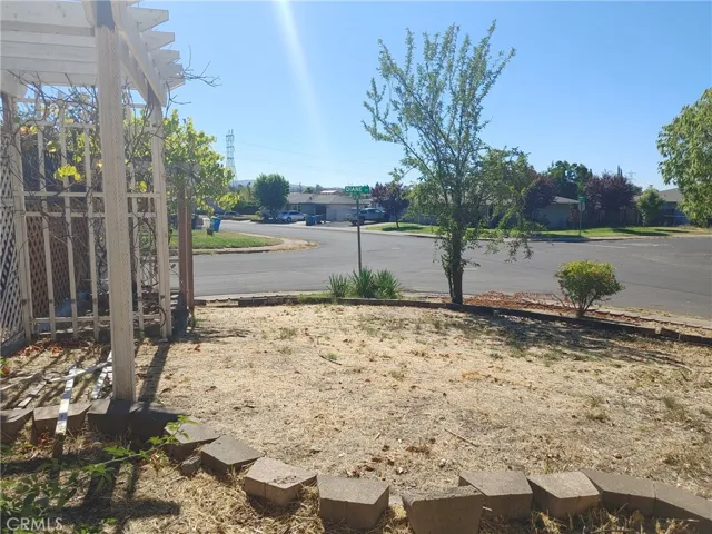 2276 Oak Knoll Way, Oroville, California 95966