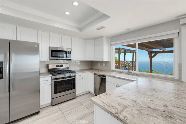 3418 Seaglen Drive, Rancho Palos Verdes, California 90275
