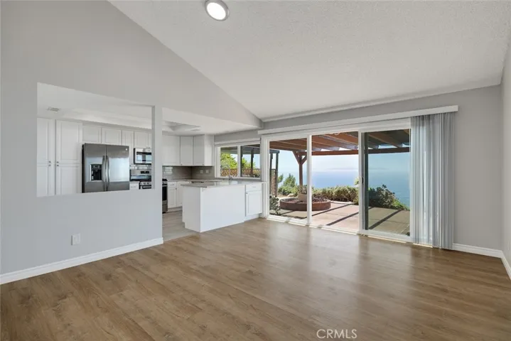 3418 Seaglen Drive, Rancho Palos Verdes, California 90275