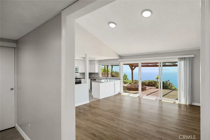 3418 Seaglen Drive, Rancho Palos Verdes, California 90275
