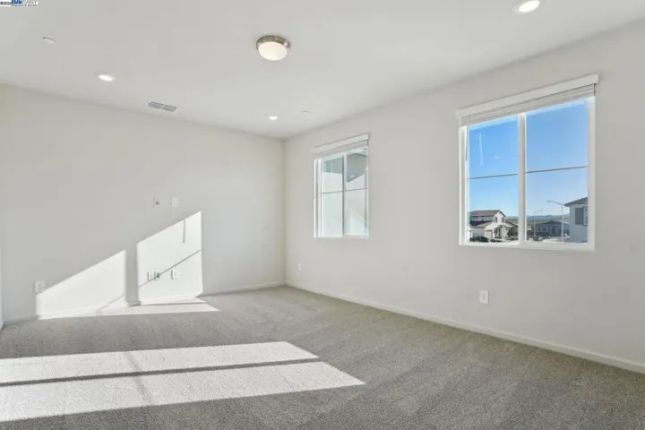 5325 Cardinal Street, Antioch, California 94509