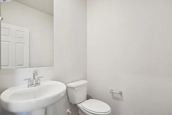 5325 Cardinal Street, Antioch, California 94509