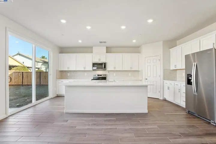 5325 Cardinal Street, Antioch, California 94509