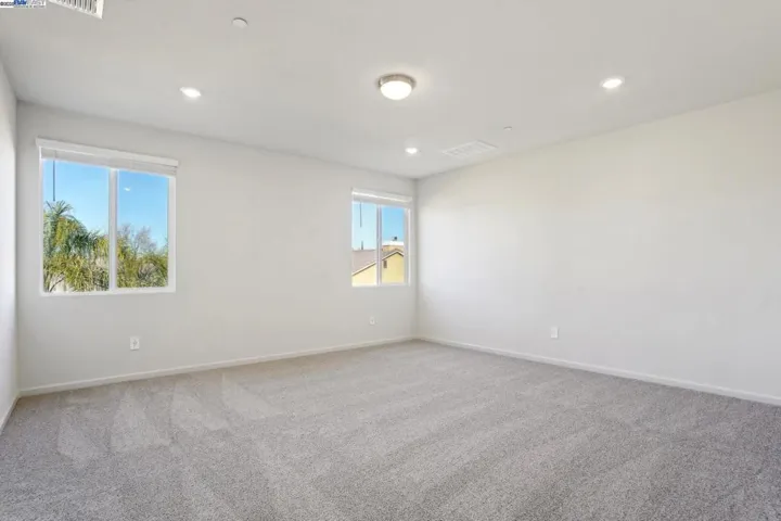 5325 Cardinal Street, Antioch, California 94509