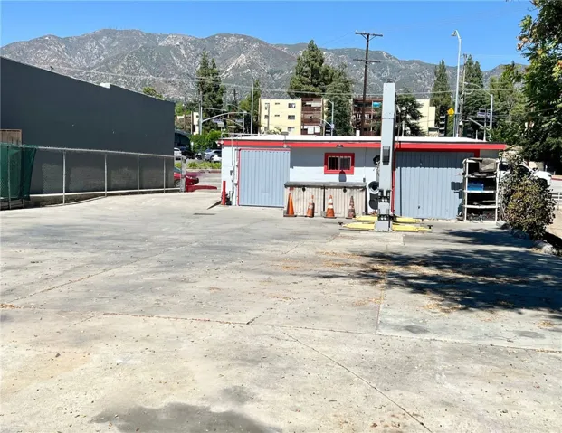 3202 Honolulu Ave, Glendale, California 91214