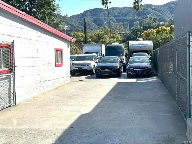 3202 Honolulu Ave, Glendale, California 91214