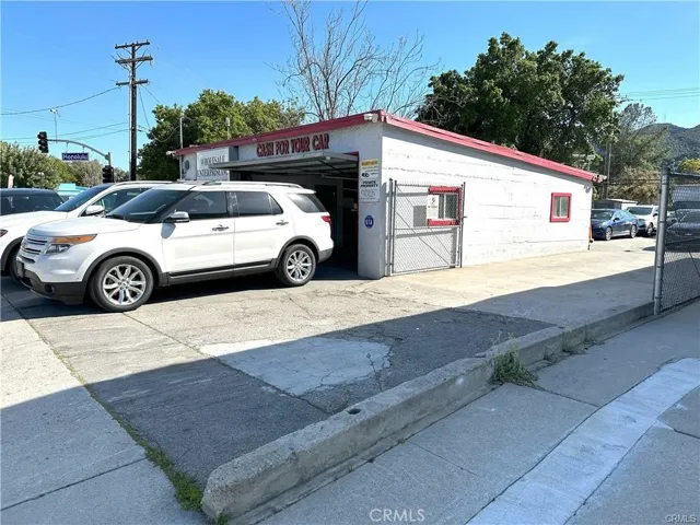 3202 Honolulu Ave, Glendale, California 91214