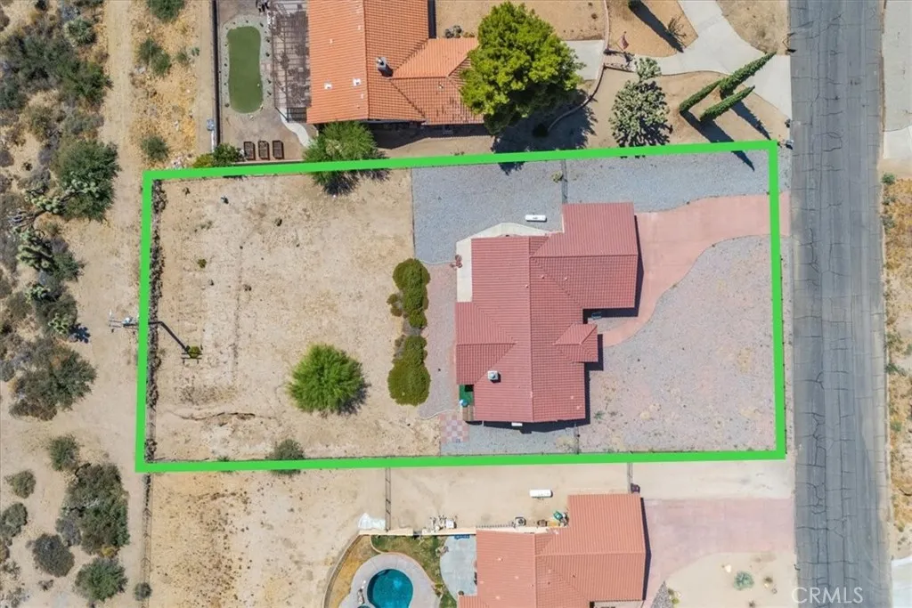 7495 Canyon Drive, Yucca Valley, California 92284 home-pic-41