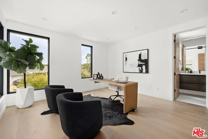 2817 Patricia Avenue, Los Angeles, California 90064