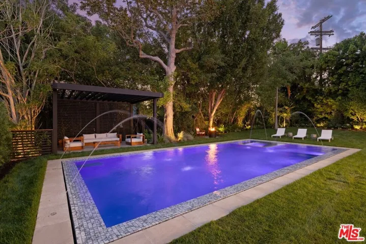 2817 Patricia Avenue, Los Angeles, California 90064