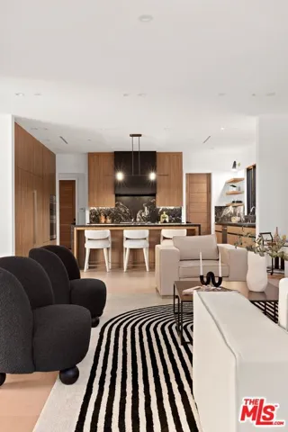 2817 Patricia Avenue, Los Angeles, California 90064