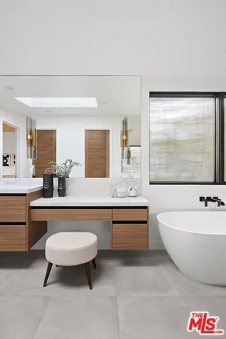 2817 Patricia Avenue, Los Angeles, California 90064