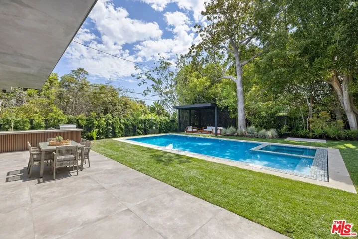 2817 Patricia Avenue, Los Angeles, California 90064