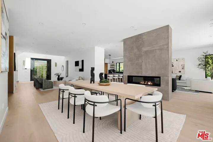 2817 Patricia Avenue, Los Angeles, California 90064