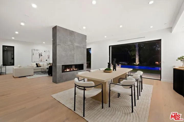 2817 Patricia Avenue, Los Angeles, California 90064