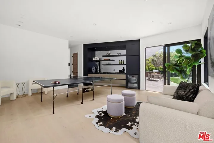 2817 Patricia Avenue, Los Angeles, California 90064