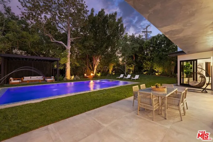 2817 Patricia Avenue, Los Angeles, California 90064
