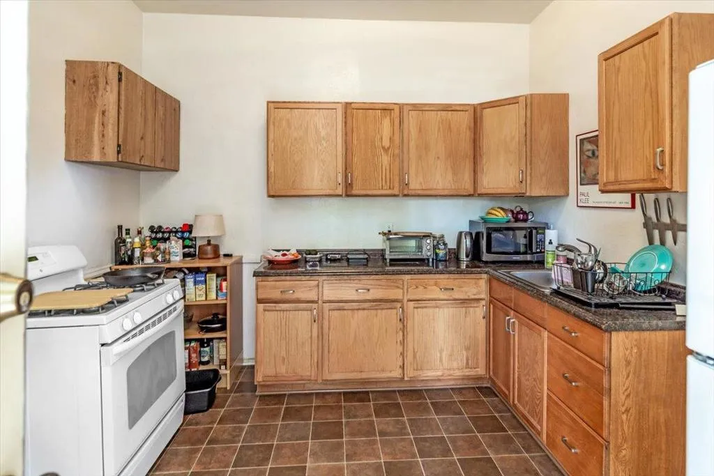 75 Fairview Plaza, Los Gatos, California 95030 home-pic-16