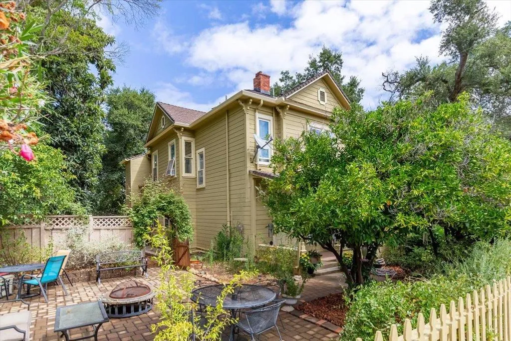 75 Fairview Plaza, Los Gatos, California 95030 home-pic-3