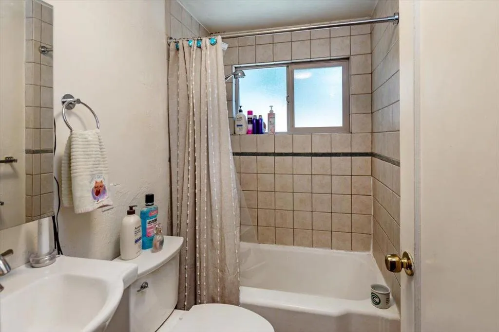 75 Fairview Plaza, Los Gatos, California 95030 home-pic-23